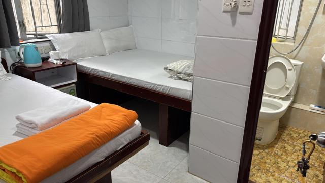 KAMAL DELUXE hostel