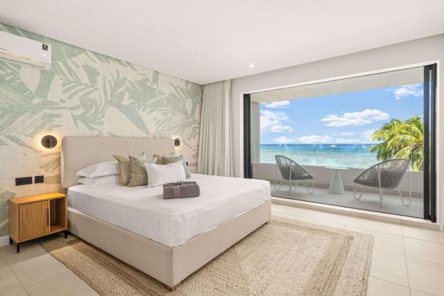 Villa Nalu - Luxury Beachfront Duplex & Pool