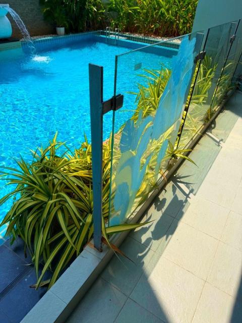 Studio with pool in Chic Condo