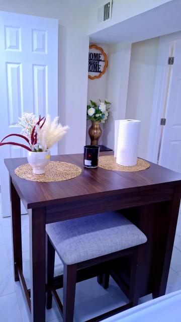 Cozy private studio in Selden Ny with private entrance