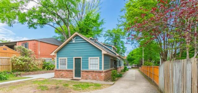 Indulge yourself at The Ivy- 3 bdrm in Downtown LR