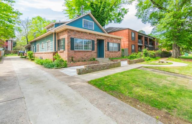 Historic Downtown Apt - Fast WiFi Near Dining &