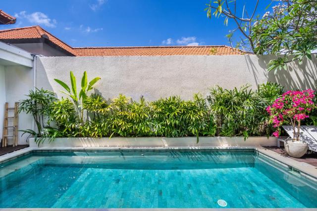Tropical 2BR Villa with Private Pool Seminyak