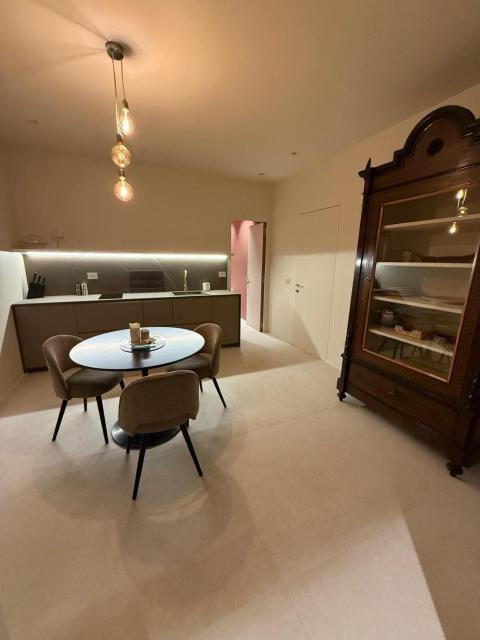 THE WHITE HOUSE LUXURY Apartments- B&B