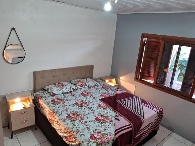 Hostel 5 km from Feevale and 1 km from Faixa 239