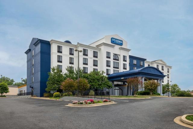 City Express by Marriott Washington, DC Northeast