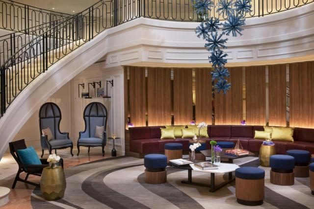 Renaissance Paris La Defense Hotel