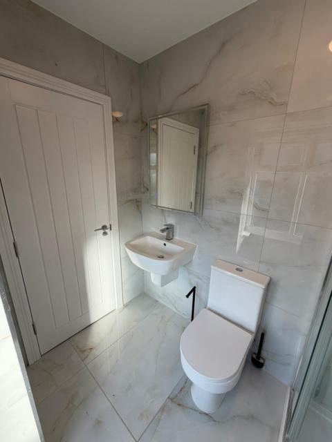 Heathrow-Windsor-Slough Stays