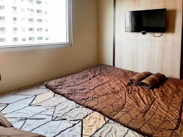 2BR Apt Green Pramuka with Pool & Wi-Fi by 2ndHome