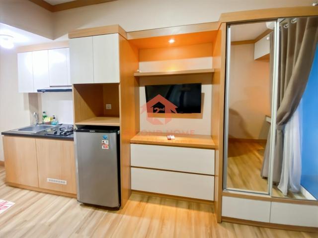 Cozy Studio in Springlake, Bekasi, with Pool & Wi-Fi