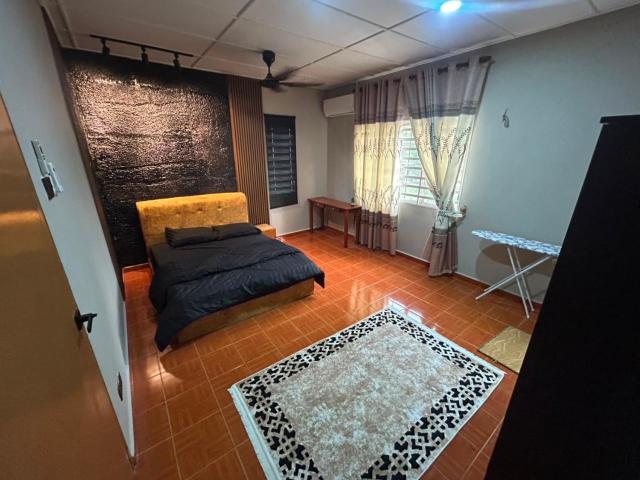De Nyaman Homestay Private Pool Mslim Only