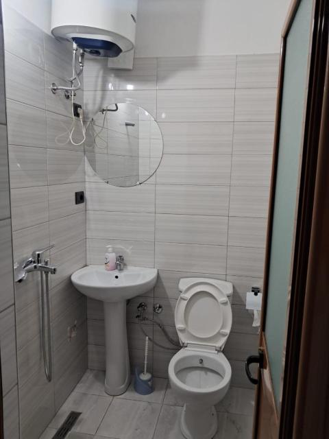 Vrrini Hostel