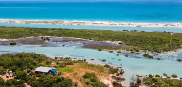 Secluded Beach Retreat with Pool Near Broome