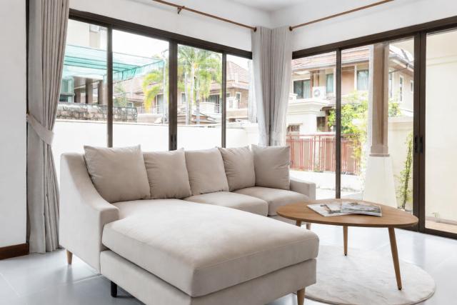 3 BR Pool Villa Aroonpat in center of Patong