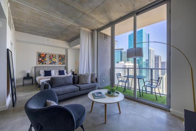 Modern Studio by Brickell & Beach