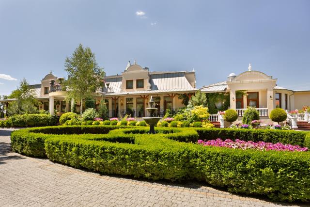 Leśna Perła - Restauracja i Pokoje Hotelowe