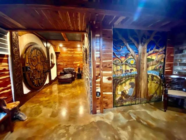 The Hobbit House, Fantasy comes Home!