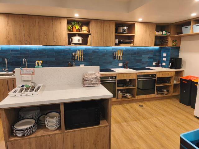 Adventure Q2 Hostel