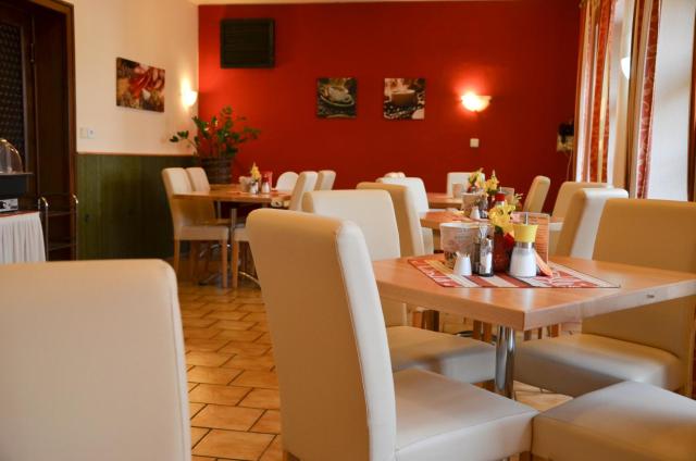 Hotel Paradies
