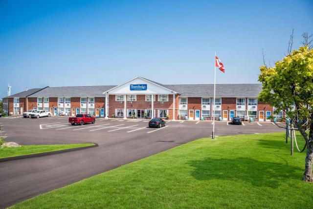 Travelodge by Wyndham Amherst