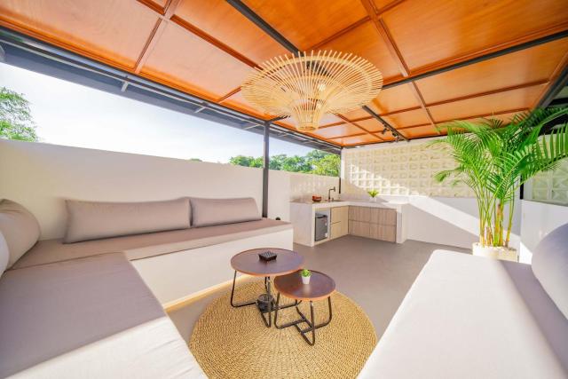 3BR villa with pool & rooftop jungle views - GF4 by TROPICALLY