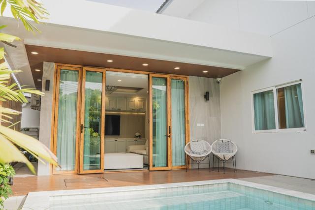 The First Pool Villa Phuket