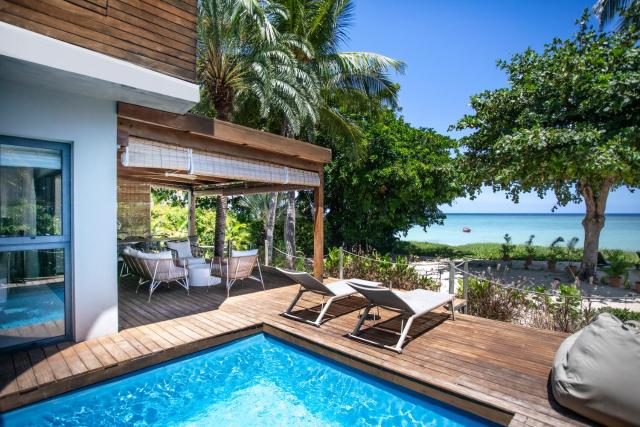 Beachfront Villa with Private Pool
