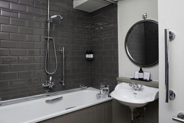 Kimpton Charlotte Square by IHG