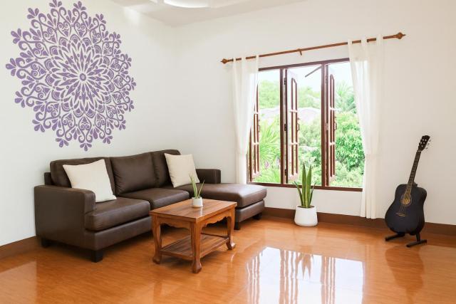 The Purple Palace with Swimming pool & gym access- Koh Yao Noi