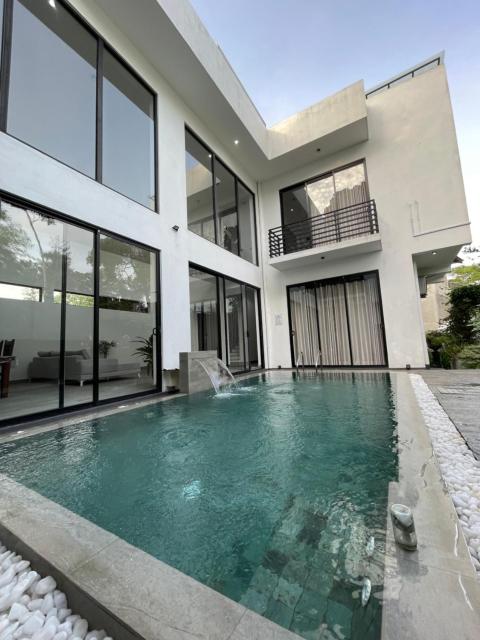 Vera Lanka Luxury Pool Villa