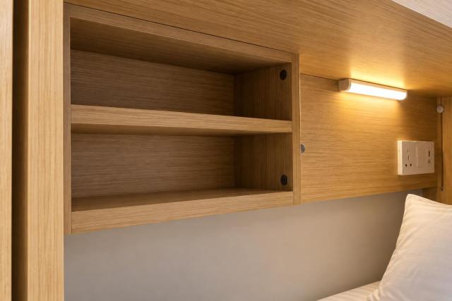 Premium Capsule Hostel Near Downtown Emirate Metro