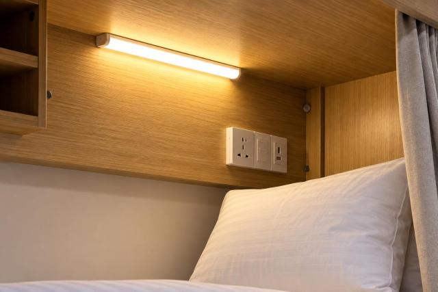 Premium Capsule Hostel Near Downtown Emirate Metro