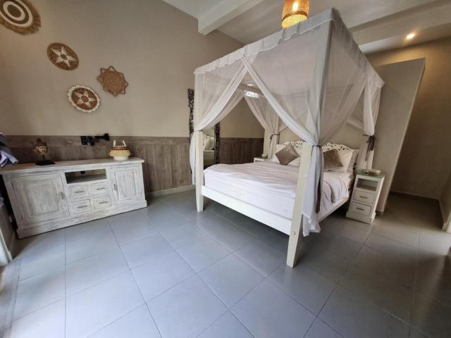 Beachside Private pool cosy Villa Seminyak