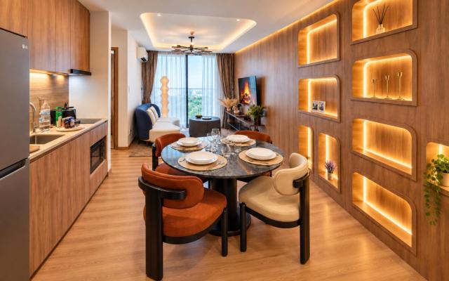 Bellevue Beachfront 2bdr Apartment with pool view by TVC