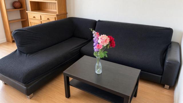 Chambre privée avec lit king-size dans un appartement partagé à 5 min du métro 7 à Paris Orly