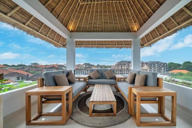Modern 5BR Luxury Villa with Pool & Rooftop - 100m from Sanur Beach