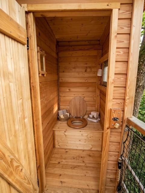 U nebe - glamping s vyvýšeným tiny house