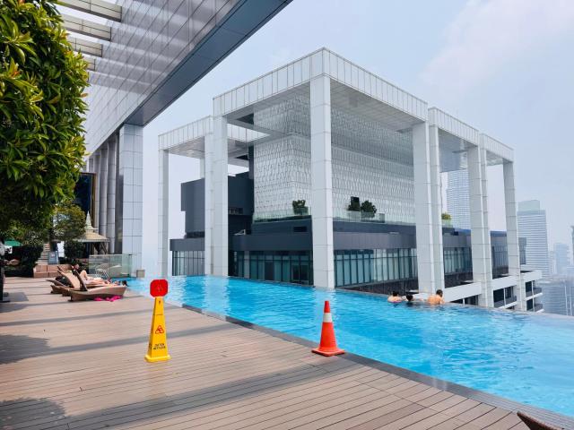 Platinum Suites Ruftop Pool Malaysia