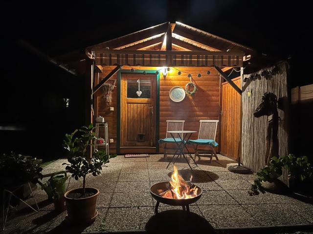 Cozy Garden Cabin in the Countryside
