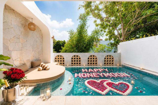 Rivercrest 3BR Villa with Rooftop & Pool near Canggu