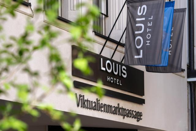 Louis Hotel