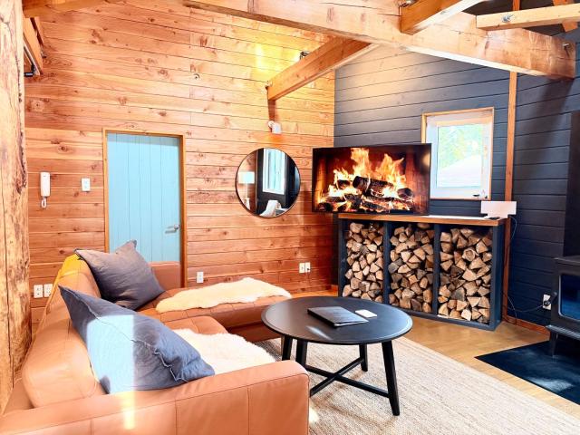 Stay in Toya - Cozy Cabin near Lake Toya, Rusutsu & Niseko