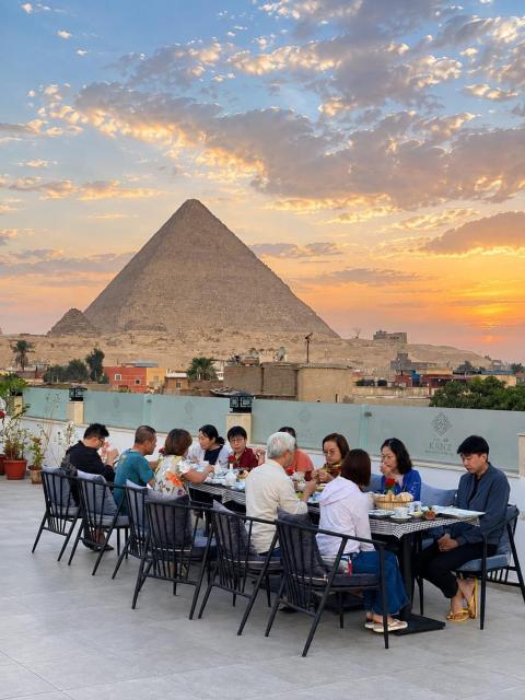 Arabian Nights Pyramids Guesthouse