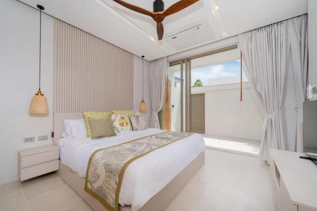 Modern Luxury 3BR Pool Villa - Stroll to Bangtao