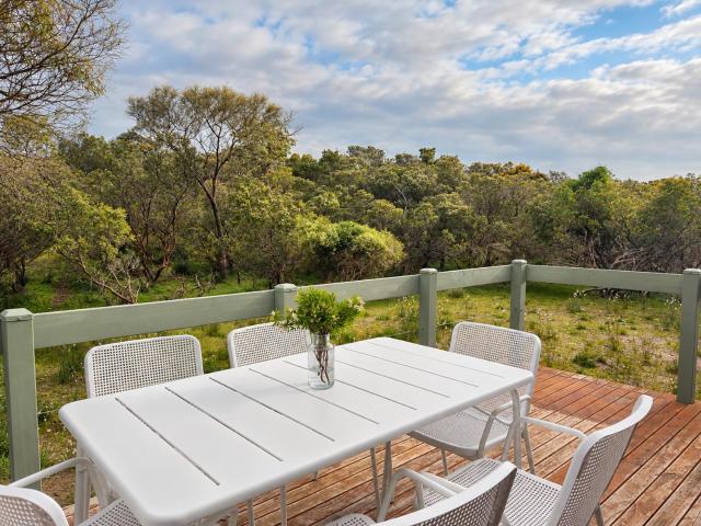 Nature's Embrace The Pelican Cabin