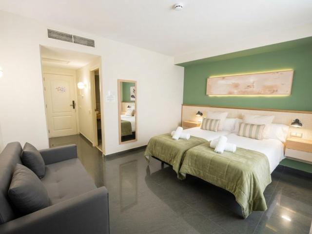 UP Hotel Velilla