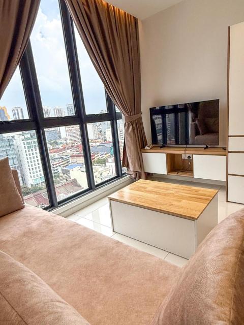 Majestic Residence by Enigma Top Pool KLCC View