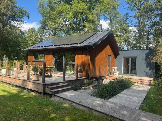 Vesta Cabin