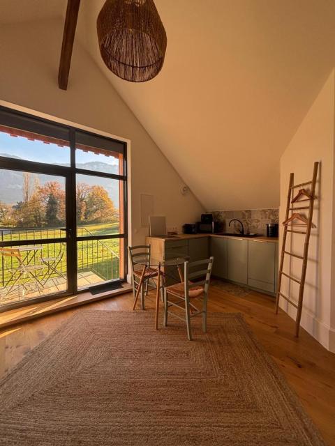 La Bergerie - Peaceful Studio between Lake & Mountain
