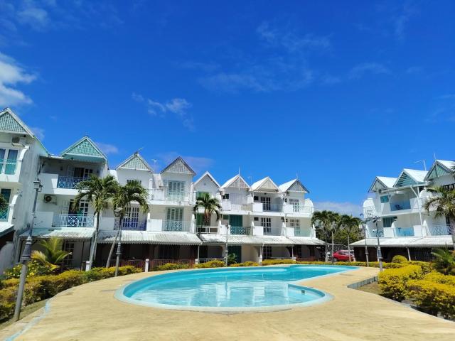 BEACH APPART with pool